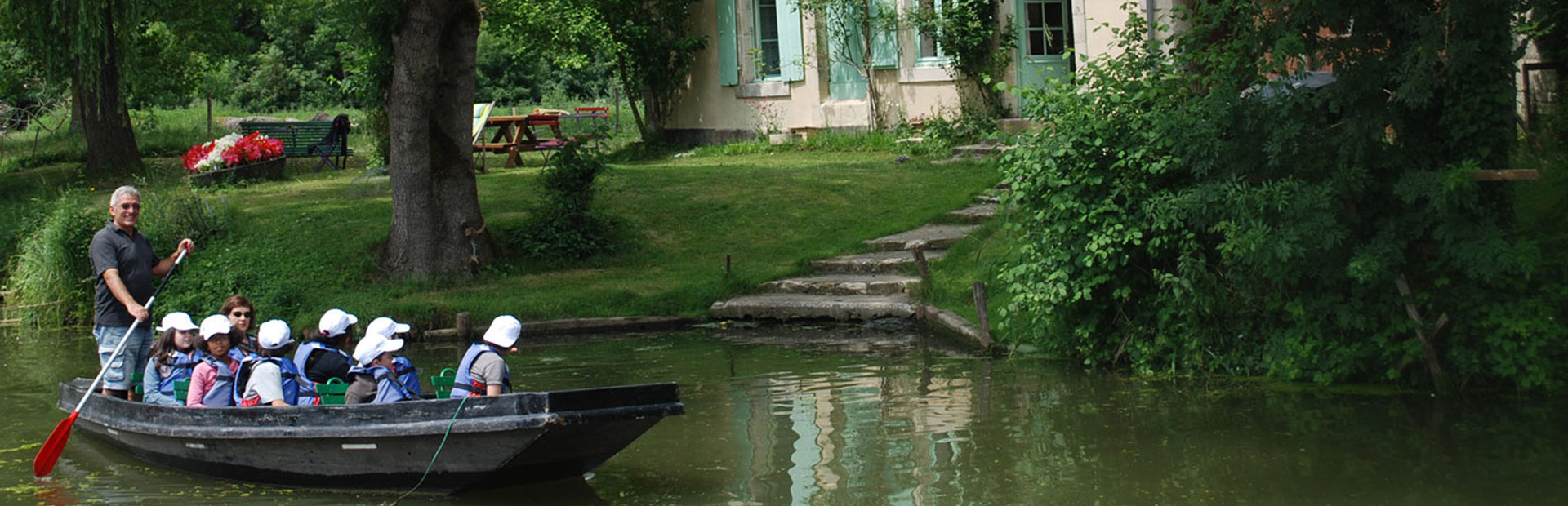 le marais poitevin en barque